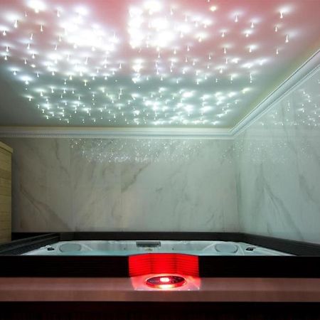 Jacuzzi Spa Prestige Краков Экстерьер фото