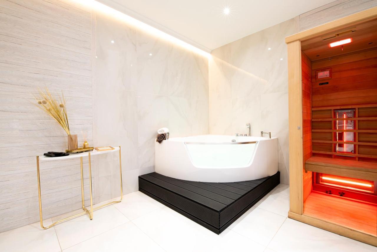 Jacuzzi Spa Prestige Краков Экстерьер фото